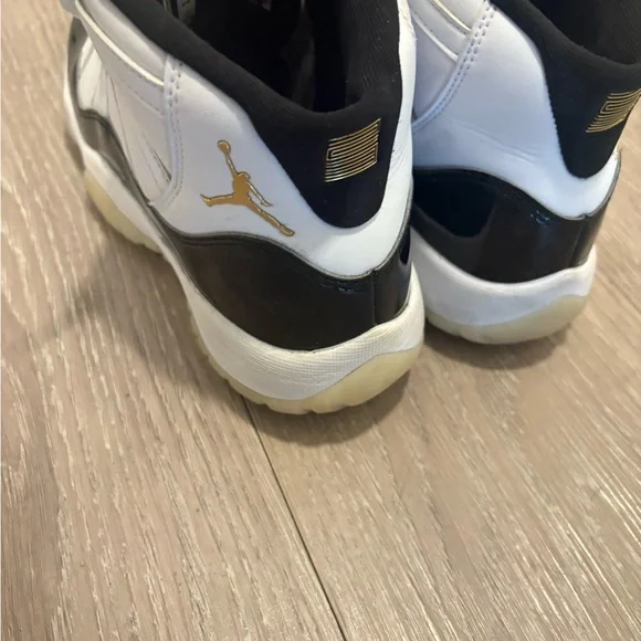 Air Jordan 11 Retro 'Gratitude